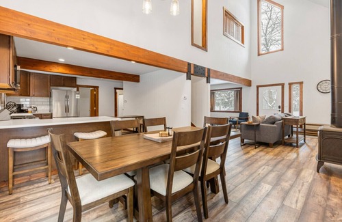 Kalispell Casa | Spacious Mountain Home In The Trees with Views