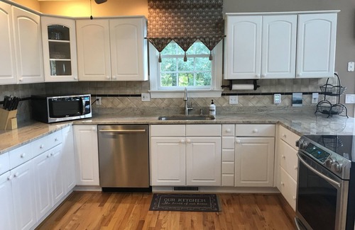 Tamassee Casa | Spacious Mountain Retreat with views of Cherokee Lake