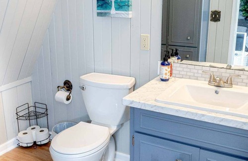 Warm Springs Cabina | Spacious Mountain Top Chalet