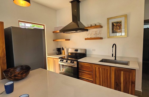 Villarreal Casa | Spacious Mountain View 8 Guests 2 Entire Homes