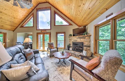 Indian Rock Springs Casa | Spacious Murphy Chalet with Hot Tub Mtn Views!