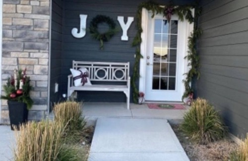 Kearney Casa | Spacious new home with a country feel.