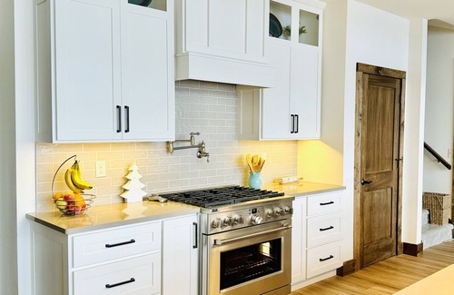 Three Lakes Casa | Spacious new lake home on world's largest chain of lakes, golf course, trails