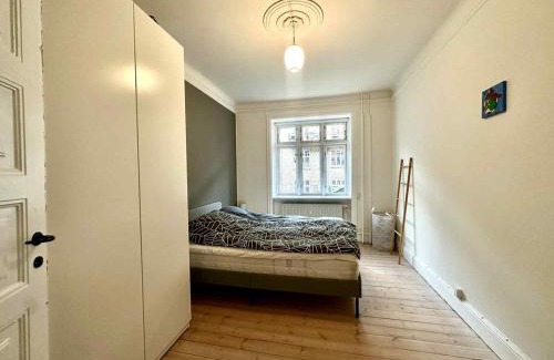 Vesterbro Apartamento | Spacious Nordic Design Vesterbro Home I 3 min to Metro
