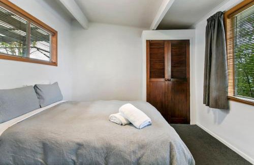 Nukuhau Casa | Spacious Nukuhau Stay Near Town With Parking and Comfort