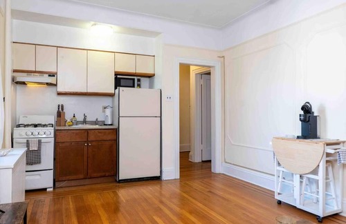 Hoboken Apartamento | Spacious Oasis - Hoboken California King Bed!