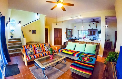 Majahual Casa | Gran casa frente al mar en el Caribe: ¡nueva propiedad, historial de alquiler de 5 estrellas!