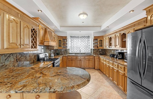 Playas de Tijuana Casa | Spacious Oceanview Villa – Near Rosarito, Gated, Patios, Fire Pit & BBQ!