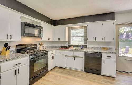 Bellevue Casa | Spacious Omaha Home w/ Patio & Yard, Pets Welcome!
