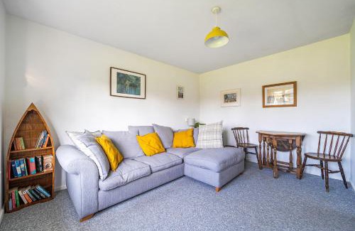 Barnstaple Apartamento | Spacious one bed apartment in a quiet leafy close.