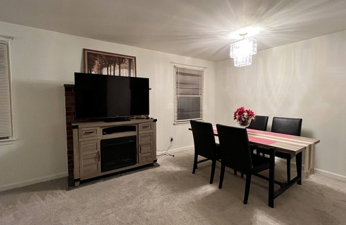 Norristown Casa | Spacious One Bed One Bath in a Condo