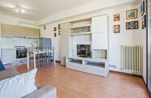 Bergamo Apartamento | Spacious two-room apartment with garage, wifi and washing machine, in the area served