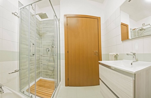 Bergamo Apartamento | Spacious two-room apartment with garage, wifi and washing machine, in the area served