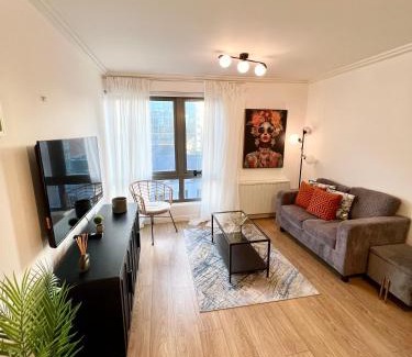 East Acton Apartamento | Spacious one bedroom flat opposite station