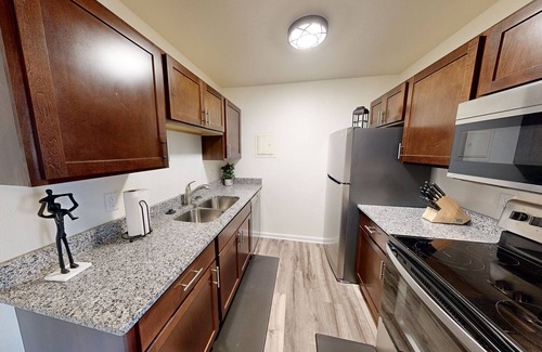 Janesville Apartamento | Spacious One Bedroom Serviced Apartment
