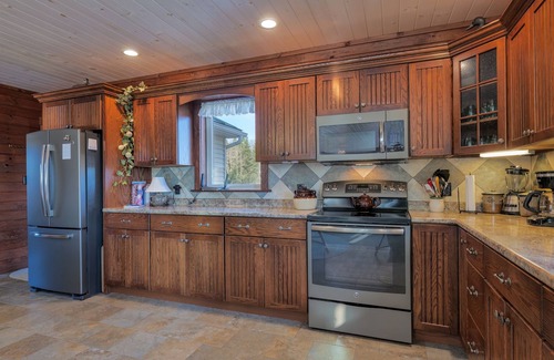 Jonesport Casa | Spacious One Level Home in Quiet Setting