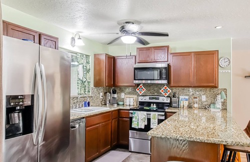 Kapoho Casa | Spacious Pahoa home with a fenced yard, washer/dryer, & fast WiFi