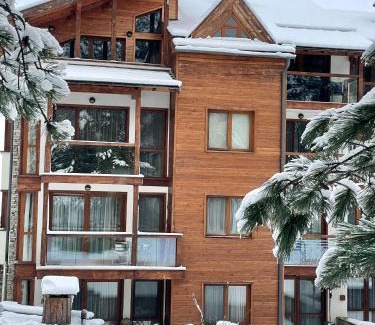 Razlog Apartamento | Spacious penthouse chalet apartment in Pirin Golf and Country Club