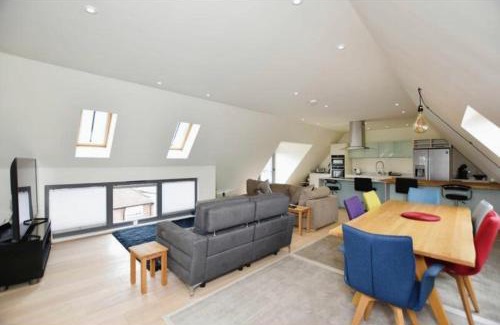 Salisbury Apartamento | Spacious penthouse with great views of the Cathedral