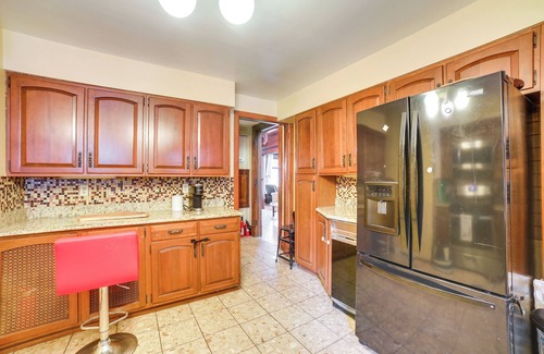 Wilkinsburg Cabaña | Spacious Pittsburgh Rental: Walk to Frick Park!