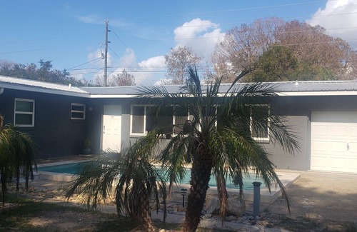 Inverness Casa | Spacious pool home on half an acre. Near boat ramp, parks and restaurants.