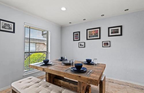 North Dallas Apartamento | Spacious Preston Hollow Condo