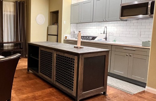 Kit Carson Apartamento | Spacious Private 1BD Apt with private balcony and great views! Explore SD area!
