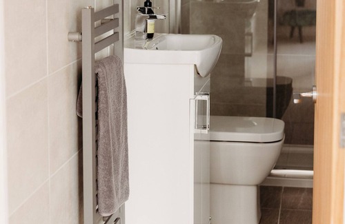 Cambridge Casa | Exclusivo-Casa-Baño con ducha-Vista al campo