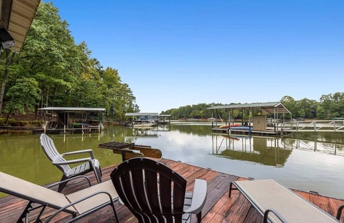 Anderson Casa | Spacious & Private Lakefront Retreat Near Clemson!