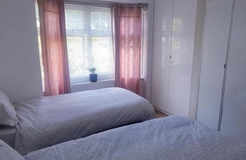 South Norwood Casa | Spacious Private Room in Vibrant South London