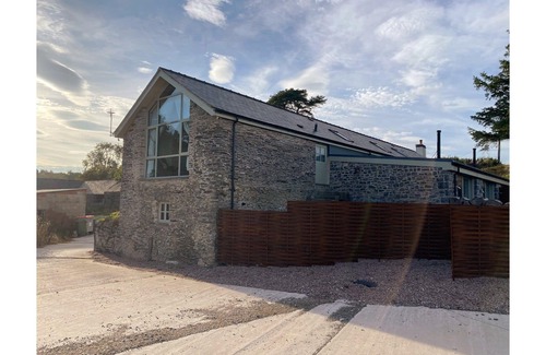 Abergele Casa | Spacious property newly renovated