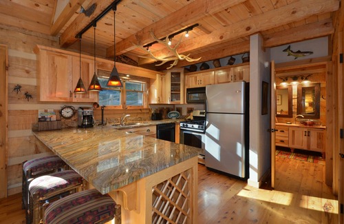 Seven Devils Cabina | 20% de descuento - Moose Creek Lodge – Impresionante lujo rústico - Minutos a Boone
