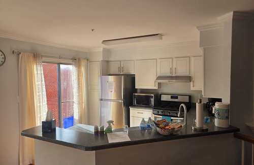 Germantown Casa | Spacious Quiet 3 Bedrooms Townhome in Germantown, MD (Free Parking)