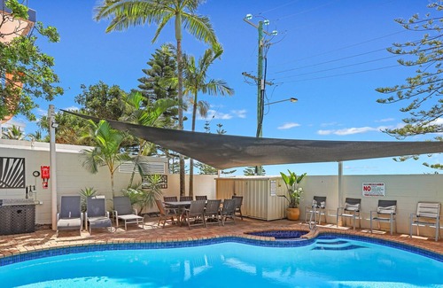 Biggera Waters Apartamento | Spacious quiet airconditioned apartment right on the Broadwater near everything