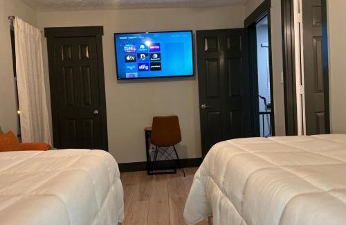 West End Apartamento | Spacious, Quiet, Near Zoo, Stadium & Family Spots