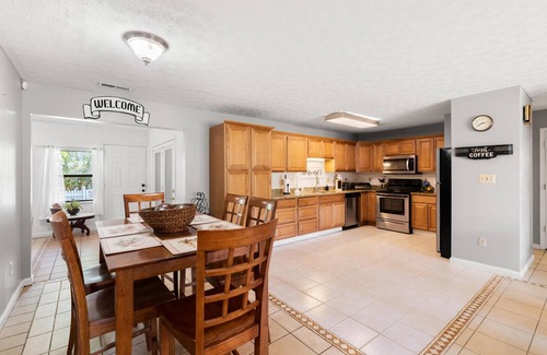 Kodak Casa | Spacious, quite neighborhood, clean and convenient