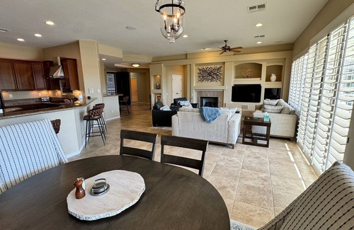 Corte Bella Casa | Spacious ranch style home w pool and spa in gated Corte Bella Country Club.