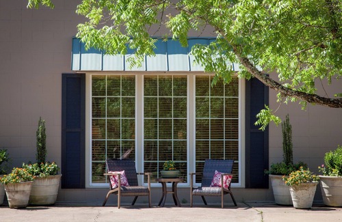 Mineola Cabaña | Spacious Red Oak Cottage at Fall Farm