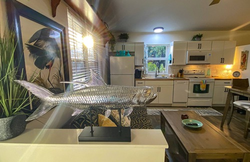 Pompano Beach Cabaña | Spacious & refreshing, The Mango Cottage: Near the beach & all things S. FL!