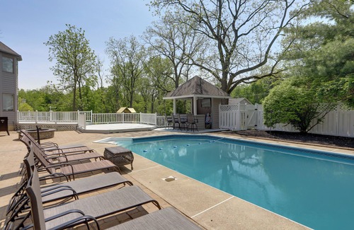 Amherst Cabaña | Spacious Refuge w/ Private Pool & Outdoor Bar!
