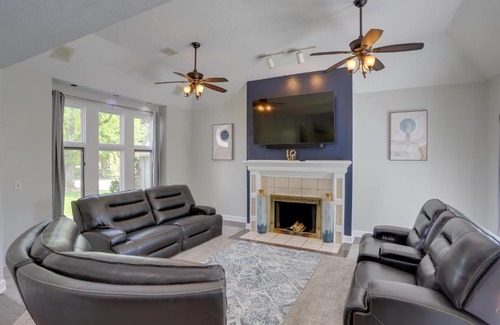 Amherst Casa | Spacious Refuge with Private Pool and Outdoor Bar!
