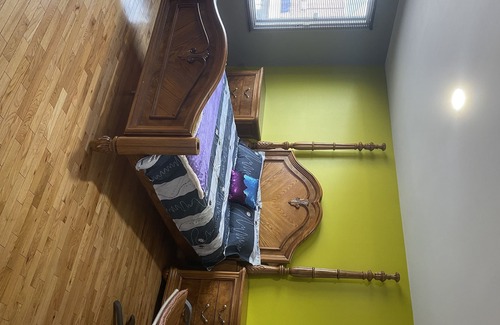 Laval Apartamento | Spacious, renovated 6 1/2