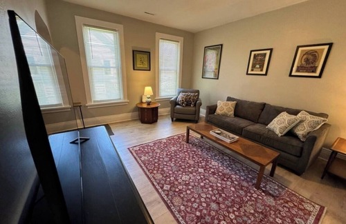 Front Park Casa | Spacious & Renovated Buffalo Home in 5 Points- Parking, AC, Wifi, and more