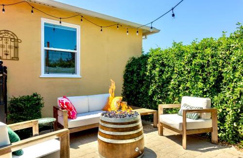 Petaluma Casa | Spacious Renovated Petaluma Home- Pool Table, Fire Pit, Parking