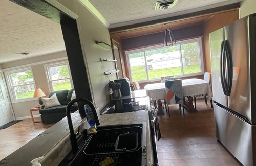 Middlesboro Casa | Spacious Renovated Ranch Retreat near Tackett Creek & Cumberland Gap Park, & LMU