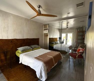 Angelino Heights Casa | Spacious Resort Getaway @ Echo Park Ranch - Luxury indoor/outdoor home steps from Sunset Blvd, Echo Park Lake, Dodgers Stadium