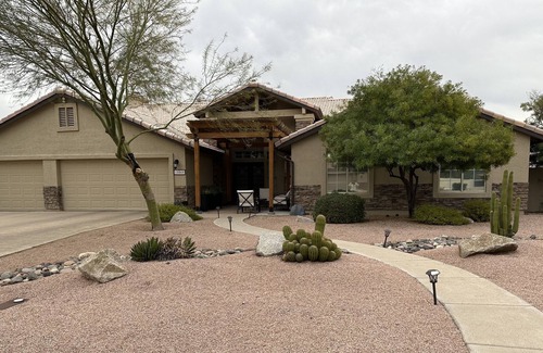 Paradise West Estates Casa | Spacious Resort Style Home on 1/2 acre, less than 2 miles from Spring Training.