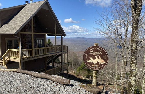 Snowshoe Casa | Open for Blues & Brews! Shuttle to festival, hike, bike, sunsets, hot tub