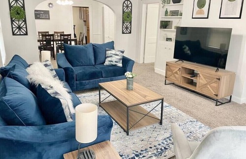 Indianapolis Casa | Spacious Retreat: Quiet Area, Close to Downtown