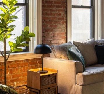 Over-the-Rhine Apartamento | Spacious Retreat w Private Roof Deck Walkable to ALL